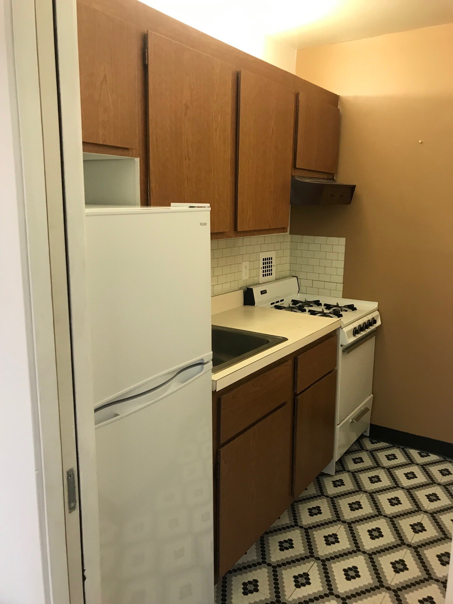 Building Photo - 5500 Friendship Blvd