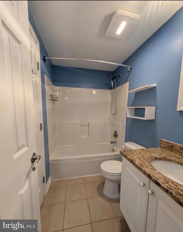 Building Photo - 1358 Raleigh Dr