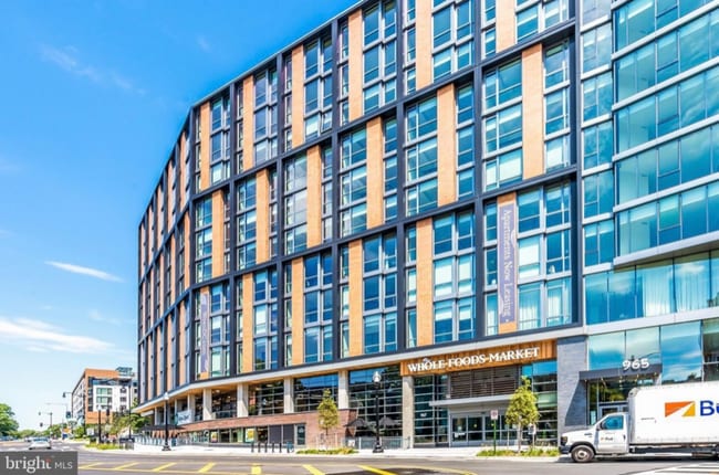 Building Photo - 2120 Vermont Ave NW