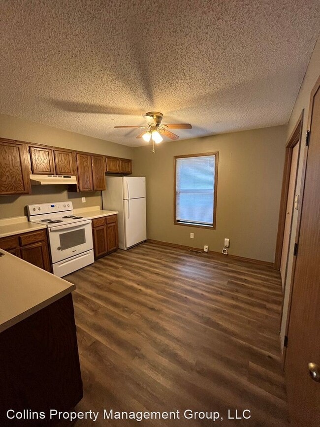 Building Photo - 2 br, 1 bath House - 919 N Homewood Unit B