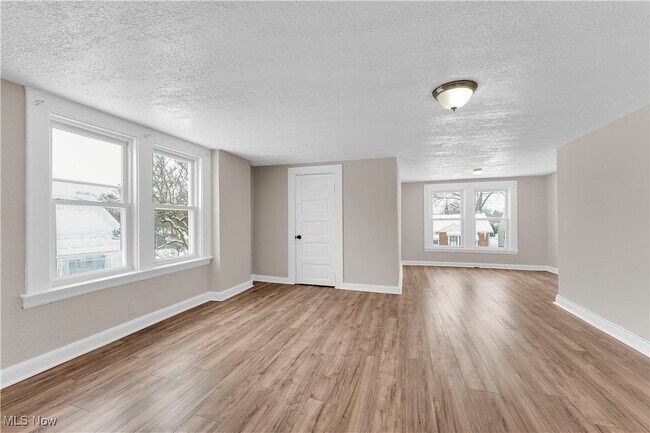 Building Photo - 17604 Mapleboro Ave