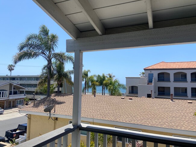 Building Photo - Carlsbad Village  Furnished 2 bedroom/2 ba...