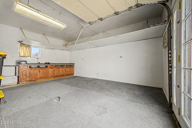 Building Photo - 2837 W Union Hills Dr