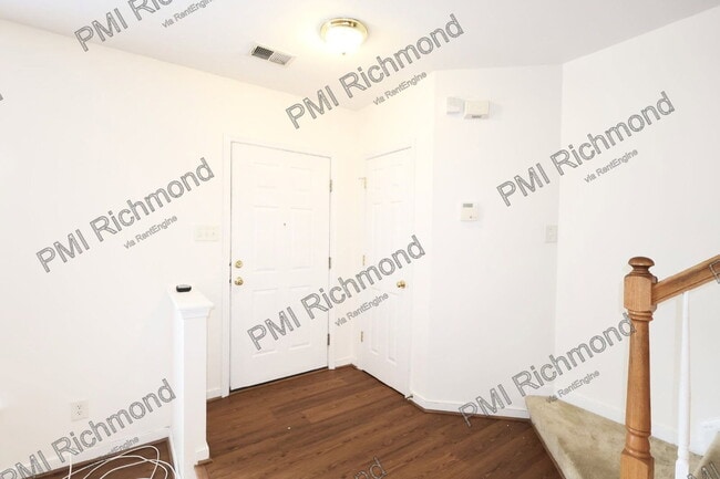 Building Photo - 8607 Millstream Dr