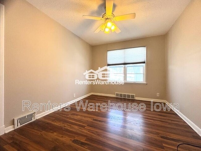 Building Photo - 1145 65th St