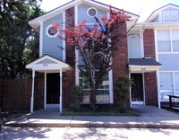 Building Photo - 2 Bed 1.5 Bath Townhome Warr Acres/Bethany