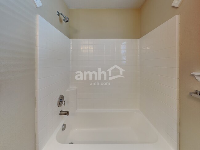 Building Photo - 257 Chapel Hill Dr
