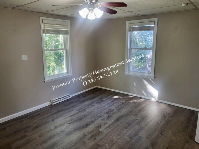 Building Photo - 1423 Beaver Rd