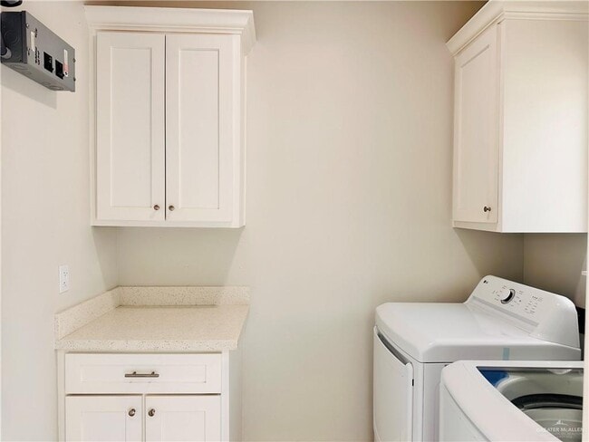 Building Photo - 20 N Crown Point