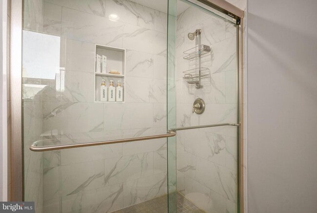 Building Photo - 340 Wartman Rd