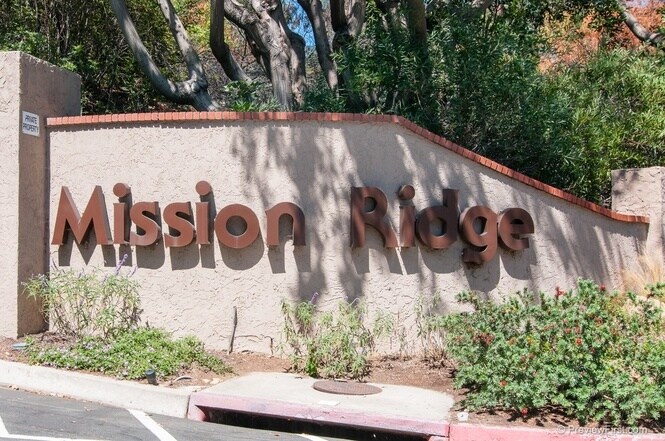 Building Photo - 10425 Caminito Cuervo