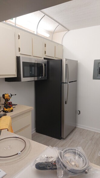 Building Photo - 9610 Green Cypress Ln