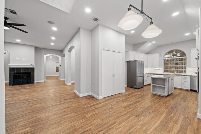 Building Photo - 3514 Ironloft Ct