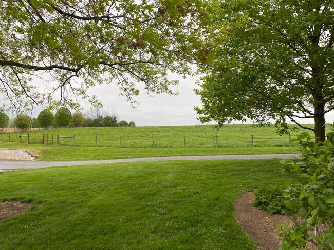 Building Photo - Coming soon! 4 Bedroom Farmhouse for Rent in Shippensburg