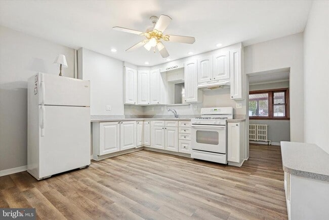 Building Photo - 218 Bullock Ave