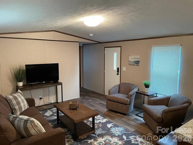 Building Photo - 3298 Pea Ridge Rd
