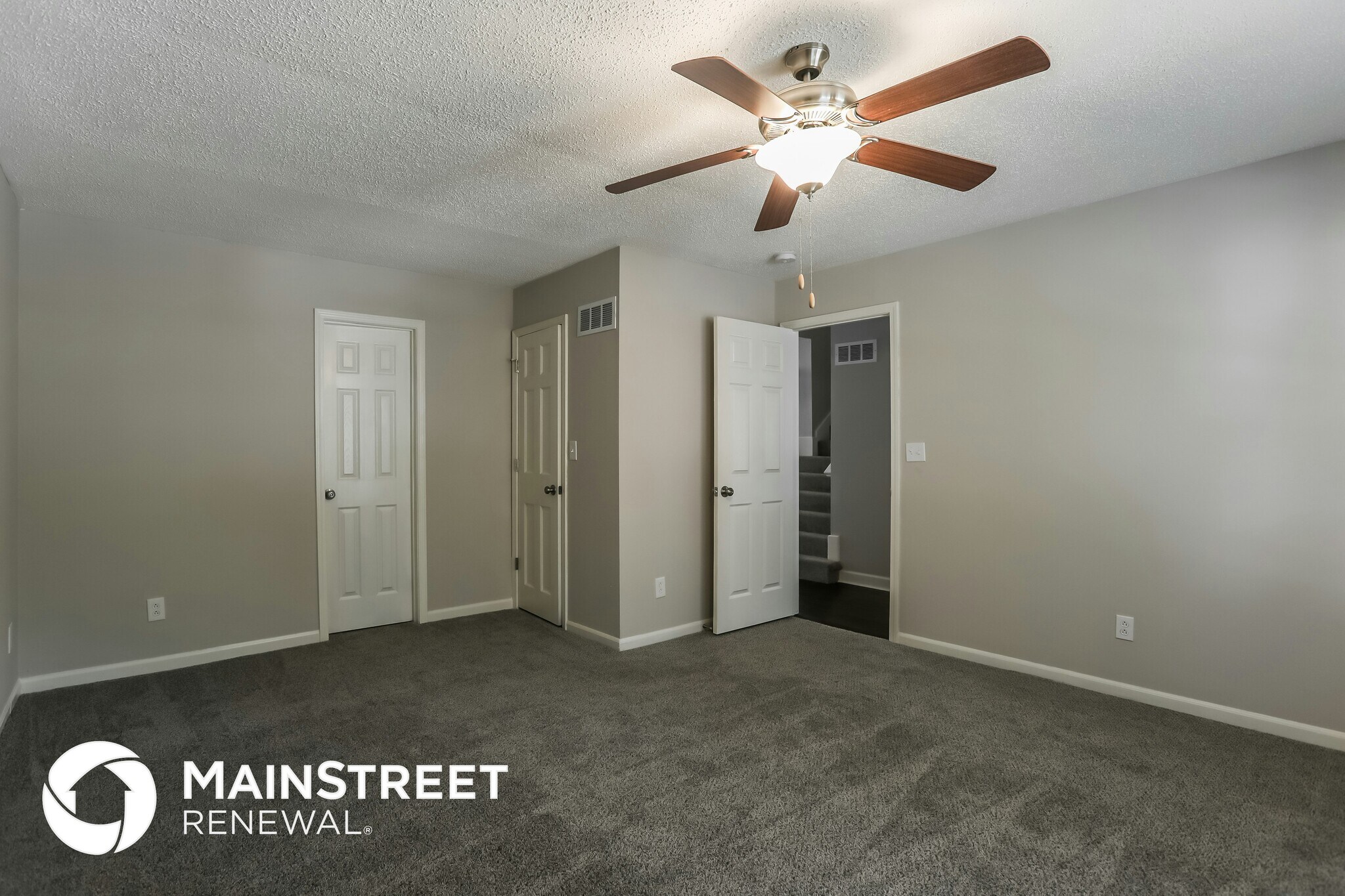 Building Photo - 1539 Dartmouth Dr