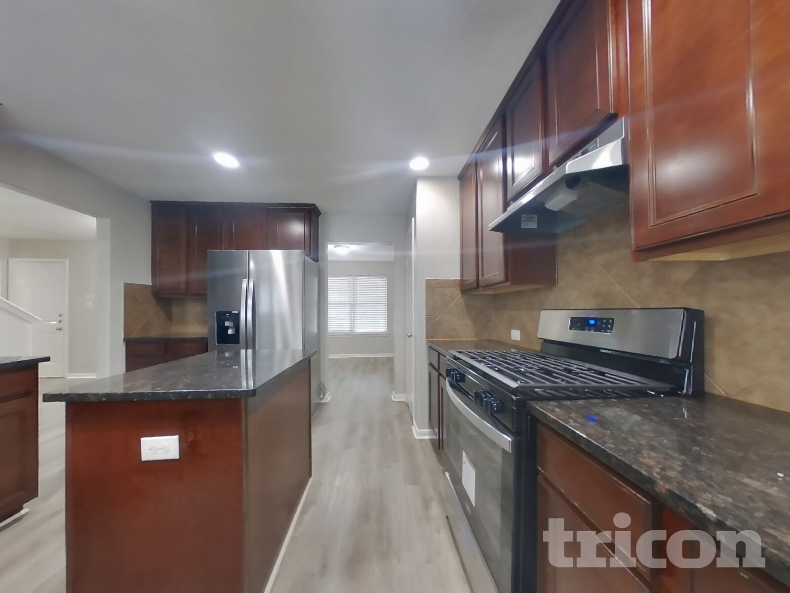 Building Photo - 23303 Crosscut Pass Dr