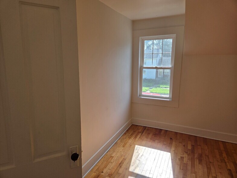 Building Photo - 297 S Marr St