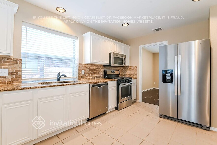 Building Photo - 120 Lightning Trl