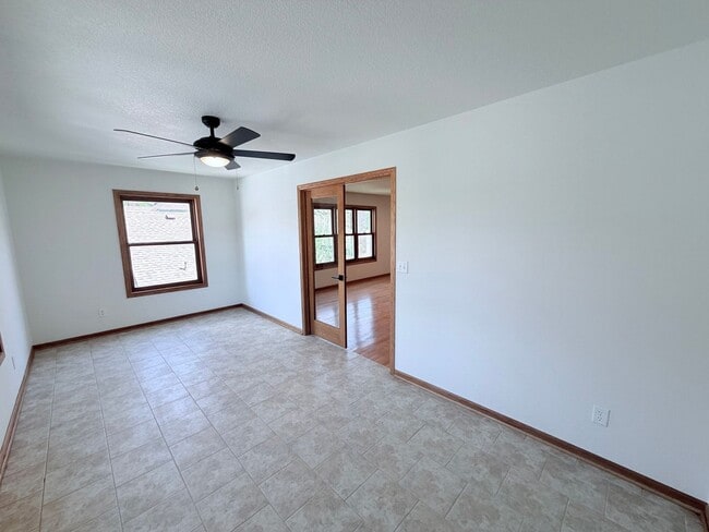 Building Photo - Fully Remodeled Luxury Home with Exceptional Space and Style!!