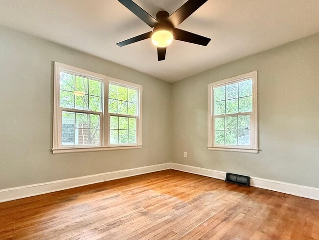 Building Photo - 3 Bedroom 1 Bathroom Home in Durham