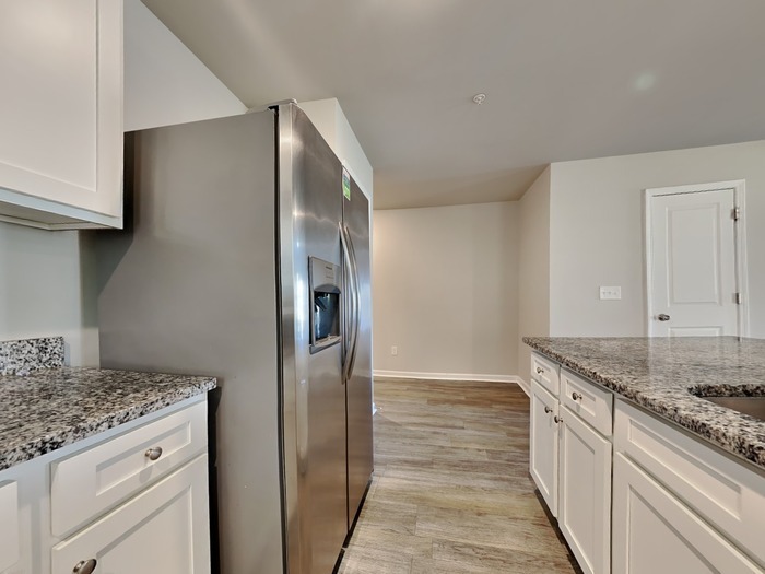 Building Photo - 2129 Belmont Cir NE