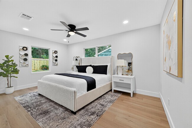 Building Photo - 4030 Woodshire St