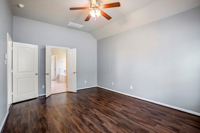Building Photo - 5319 Claymore Meadow Ln