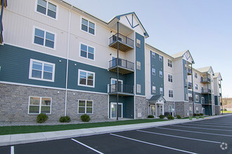 Building Photo - CenterPointe Apartments