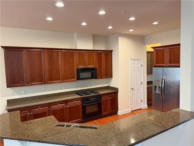 Building Photo - 1303 Creekside Pl SE