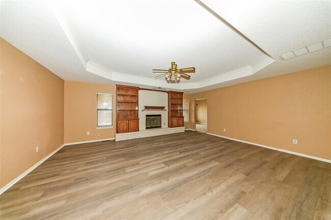 Building Photo - 12012 Sagamore Dr