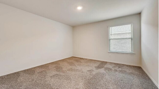 Building Photo - 972 Glover Dr