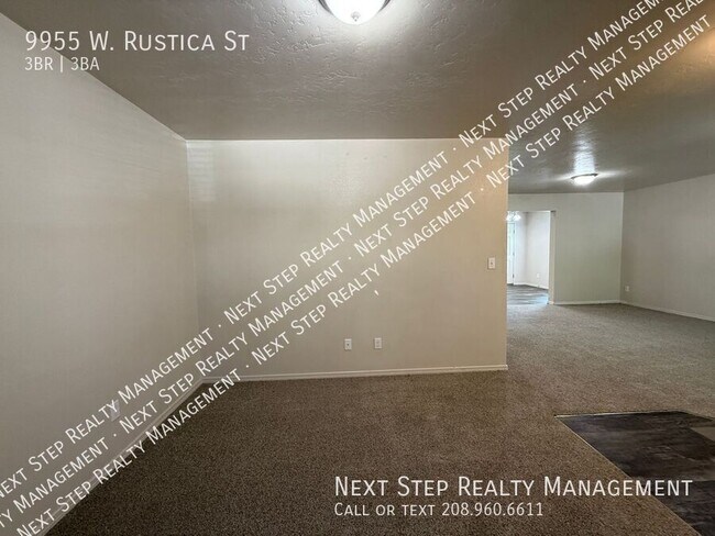 Building Photo - 9955 W Rustica St