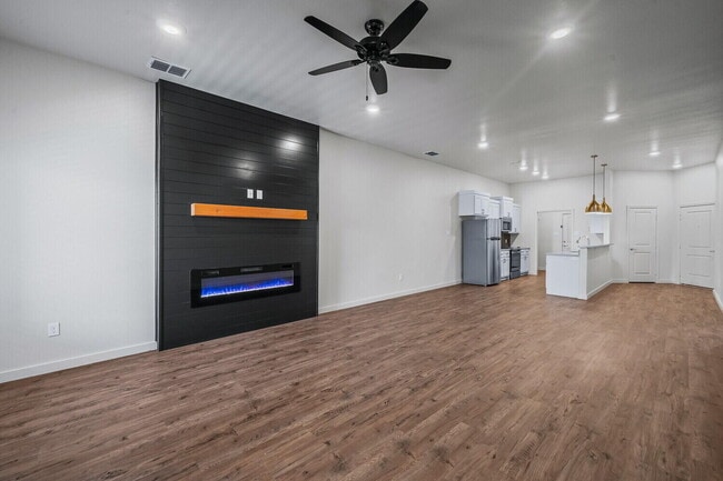 Building Photo - 4108 Trenton Ave