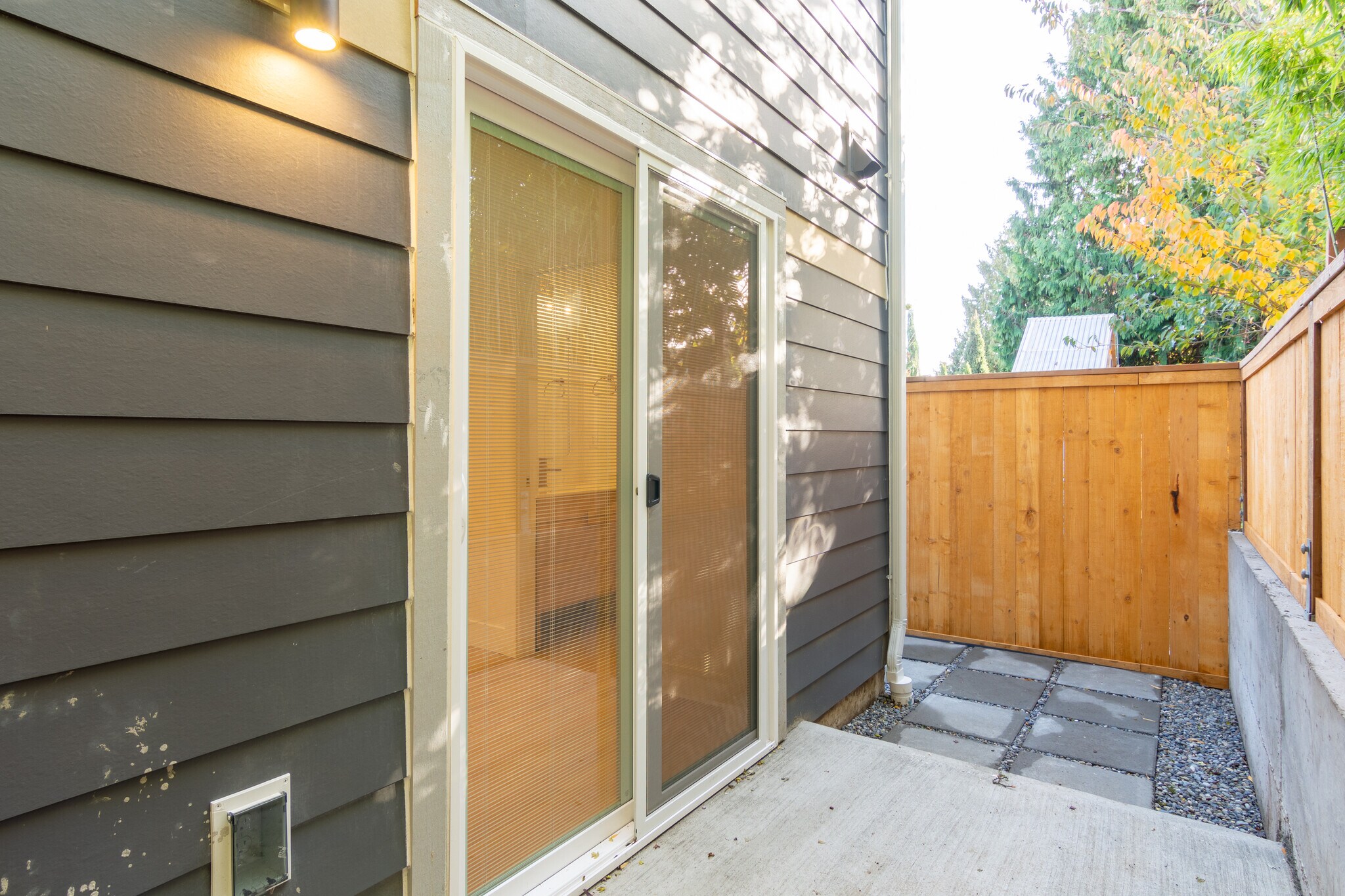 Building Photo - 6547 26th Ave NW