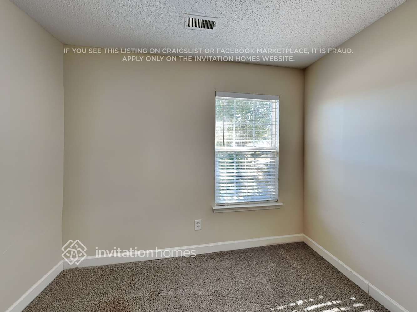 Building Photo - 2108 Genesis Dr