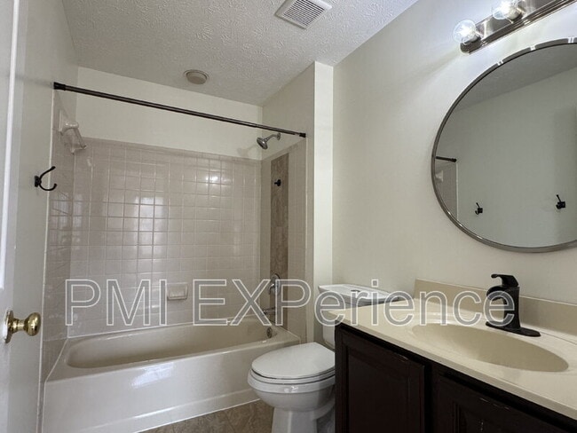 Building Photo - 12740 Wedgedale Ct