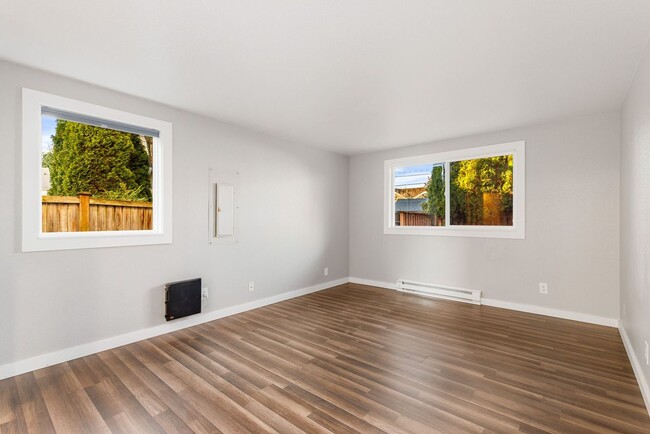 Building Photo - Wonderful 3BD Finn Hill Home in Kirkland w...