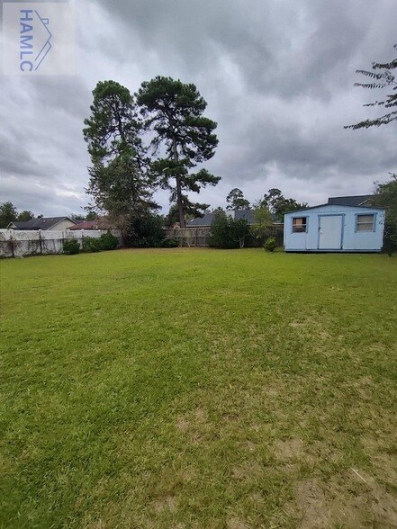 Building Photo - 709 Edgewood Ct