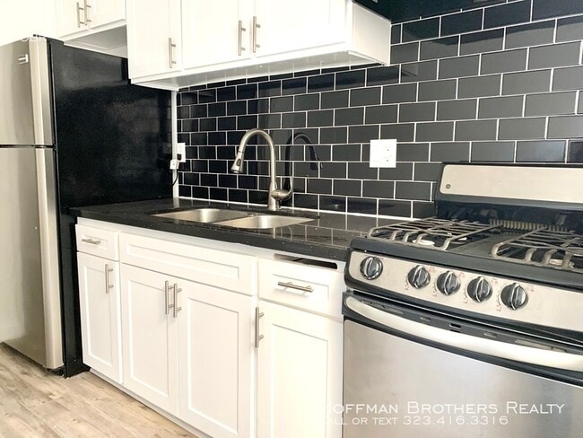 Building Photo - 5119 Fountain Ave