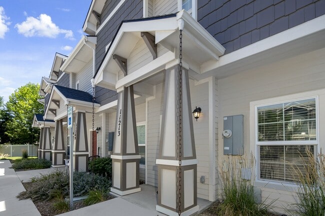 Building Photo - 11213 W Gabrielle Dr
