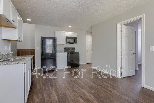 Building Photo - 2233 S 20th St