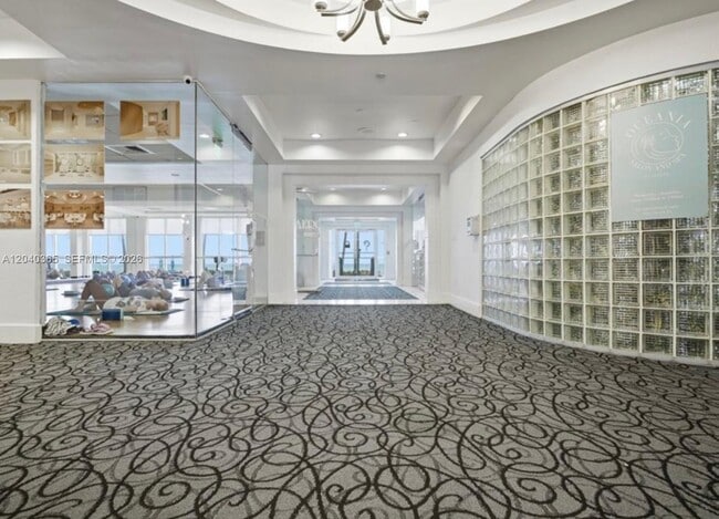 Building Photo - 16500 Collins Ave