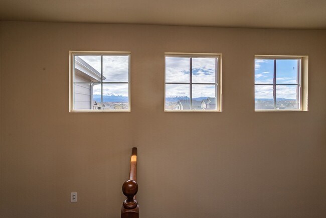 Building Photo - Well Maintained Home in Eastview Estates!