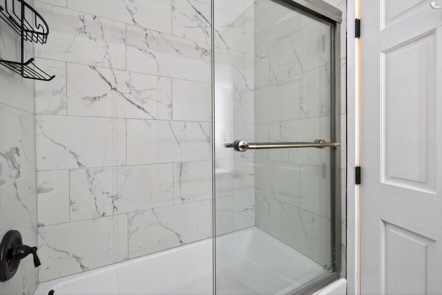 Building Photo - 4432 Renwood Dr