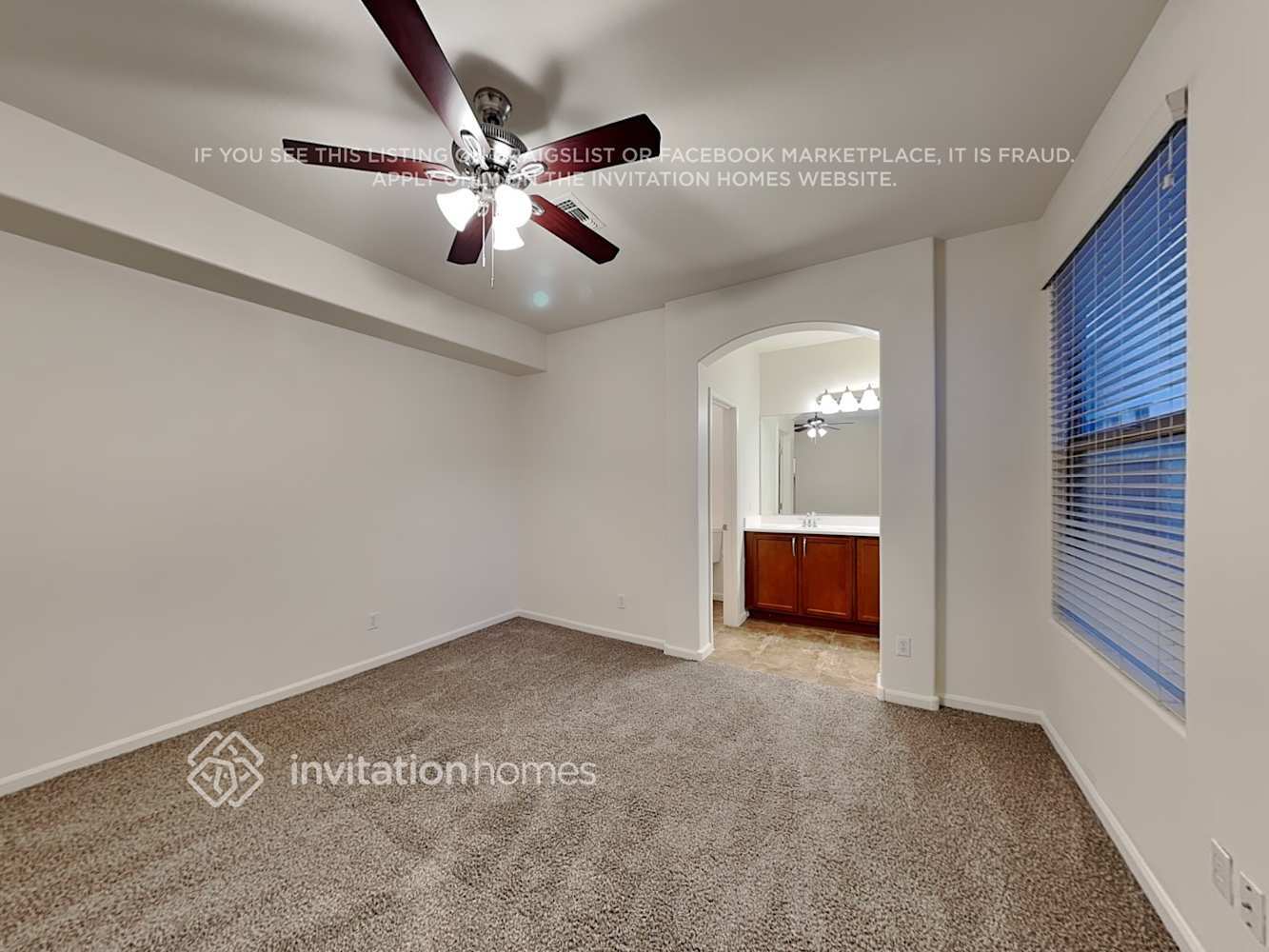 Building Photo - 1389 S Moccasin Trail