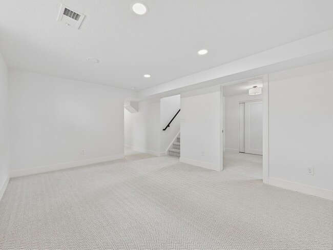 Building Photo - 1370-1372 Zenobia St.