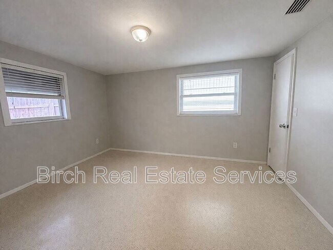 Building Photo - 3319 Williamsburg Loop