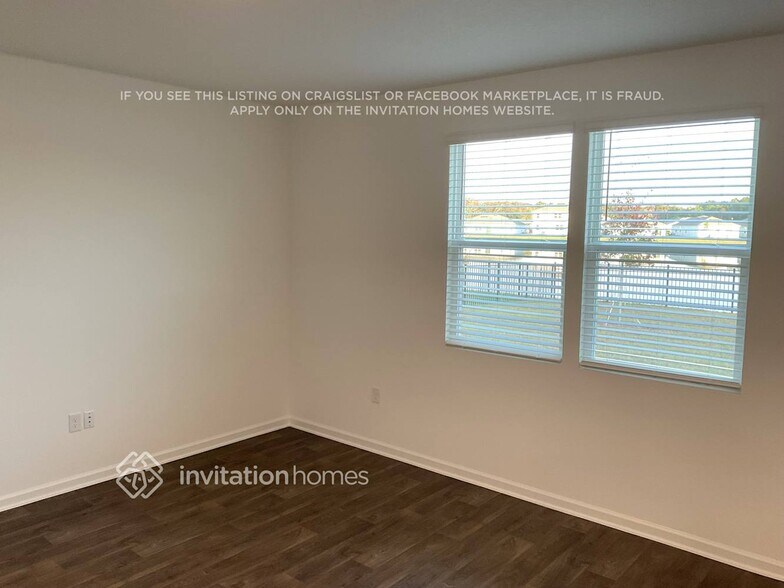 Building Photo - 674 Orellana Rd